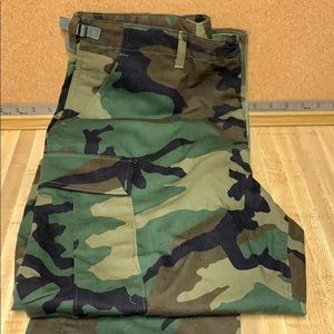 Real deal US army woodland camo fatigue pants